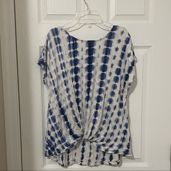 Blue & White Knot Front Shirt Sleeve Top - Picture 4 of 10